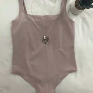 Express blush bodysuit M